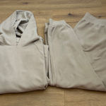 Fleece Joggers and sweatshirt set Tan Size M Photo 0