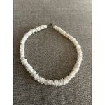 Vintage y2k 15” puka shell Necklace White Photo 3