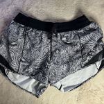 Lululemon Women's Hotty Hot Shorts 6 Paisley Running Yoga Black Photo 0
