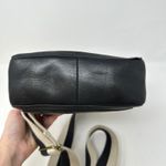 Madewell The Transport Camera Bag in True Black Photo 6
