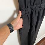 Everlane - The Fatigue Apron Jumpsuit Black Classic Fall Boho Chic Travel Photo 4