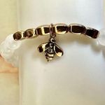 Avon white garden charm bee stretch bracelet Photo 3