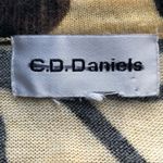 C.D. Daniels Plus Size 2 Photo 10