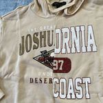 Vinyl Icon NWT! Vinyl Icons Joshua Tree Cali Split Hoodie in Pebble Small Photo 7