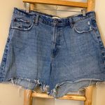 Abercrombie & Fitch the Dad short high-rise Photo 4