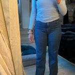Abercrombie & Fitch Abercrombie Curve Love High Rise 90s Relaxed Jeans Photo 4