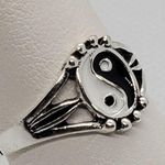 Silver Tone Yin Yang Ring Black Photo 3