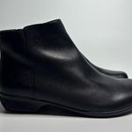 Walking Cradles Ezra Booties in Black Leather (Wide) Size 6 Photo 0