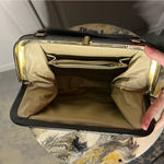 American Vintage Vintage 1950s Black Leather Kisslock Top Handle Handbag Photo 7