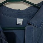 Old Navy  denim button down down medium Photo 2