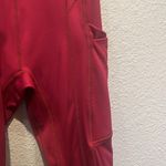 Fabletics  Women’s Crimson Red Leggings with pockets, size XS Photo 3