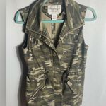 American Rag  Women’s Camo Utility Vest Zip Front Drawstring Waist Size S Photo 0