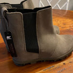 Sorel , NWT Joan of Arctic Wedge II Chelsea Boots Photo 0