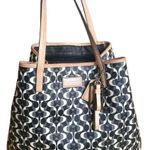 Coach Peyton Signature C Tote Black Photo 0