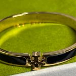 Tory Burch NWOT Black and Gold Hinged Bracelet Photo 7