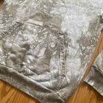 WOMEN'S PREMIUM HOODIE IN GREY CRYSTAL WASH Photo 3