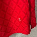 Lululemon Textured Mesh Tennis Skirt size small lululemon red and dark red Photo 5
