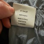 Varley  | Gray Tulair High Rise Short  Shimmer Shell Gray Nylon | Extra Small Photo 5