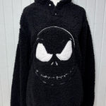 Disney  The Nightmare Before Christmas Fleece Sweatshirt Black Embroidered Size M Photo 0