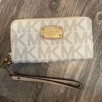Michael Kors wallet Photo 0