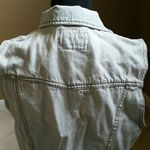 Forever 21 ✨HP✨F21 Light Wash Sleeveless Jean Jacket✨ Photo 3