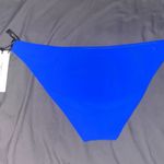 Rochelle Sara the Mercer bottom bikini Photo 2