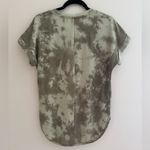 cupio  Women’s V Neck Short Sleeve Shirt Size Small NWT Green Tie Dye Photo 1
