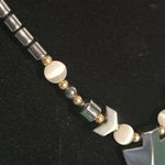 New Hand Crafted Hematite Arrowhead and Cat’s Eye Bead Necklace Gray Photo 3