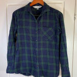Old Navy  Womens Classic Flannel Shirt Long Sleeve Button Down Plaid Size M Photo 0
