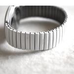 Source Unknown Contemporary White Metal 6" Stretch Band White Face New Battery Unisex Watch Photo 3