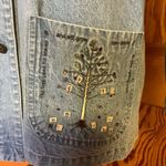 Vtg oversized embroidered trees Jean jacket Photo 4