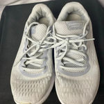 Under Armour  CHARGED PURSUIT WO SIZE 8 SNEAKER GRAY  WHITE GOOD CLEAN CONDITION Photo 5