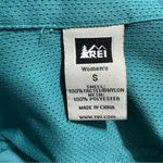 REÍ Women Turquoise Hiking Long Sleeves Collared Button Photo 10
