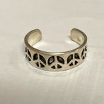 Sterling Silver  Peace Sign Adjustable Toe Ring Photo 1