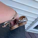 Baretraps  Mollie women leather sandals flat bronze w stones thong style Sz 7.5 Photo 10