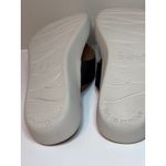 Boc Born Concepts Black Leather Wedge Flip Flop Sandals Women's Size 7 Photo 7