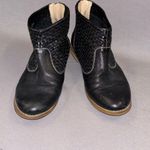 Hush Puppies  Black Leather Boots with lattice Stitching size 6.5 women’s EUC Photo 1