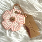Coach 1"  Gold Tea Rose Flower Floral Bag Charm Hang Tag Photo 0