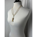 Vintage double layer faux pearl and gold necklace with jellyfish pendant White Photo 2