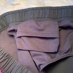Old Navy Active Running Shorts in Gray, Pink and Orange Size XS Photo 7