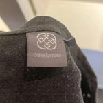 Daisy Fuentes , Gray tops, Photo 3