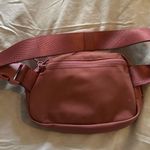Lululemon [] everywhere belt bag Photo 2