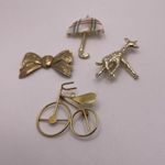 Lot Of 4 Women’s Gold Tone Brooch Pins Metal Bike, Giraffe, Umbrella, Bow Photo 6