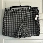 Old Navy NWT Black/White Gingham  Shorts Photo 0