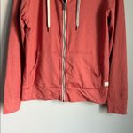 Vuori  Women's Halo Performance Hoodie in Cinnamon Heather Large Photo 6