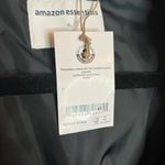 Amazon Essentials Women's Cropped Full Photo 2