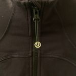 Lululemon Forme Black Jacket Size 4 Brushed Luon Material Full Zip Mid Hip Photo 2