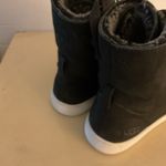 UGG  women black leather platform Starlyn sneaker boots size 7 Photo 7