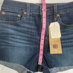 Levi's LEVI’S High Rise Dark Wash Raw Hem Denim Jean Shorts Size 6 / 28 NWT Photo 3