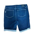 Paige Jax Knee Short Photo 1